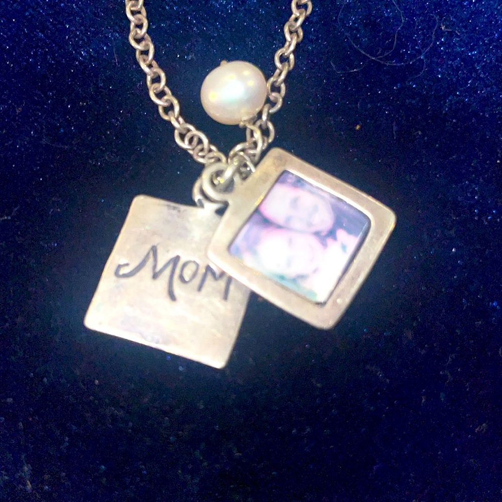 BRIGHTON HEARTFELT MOM NECKLACE